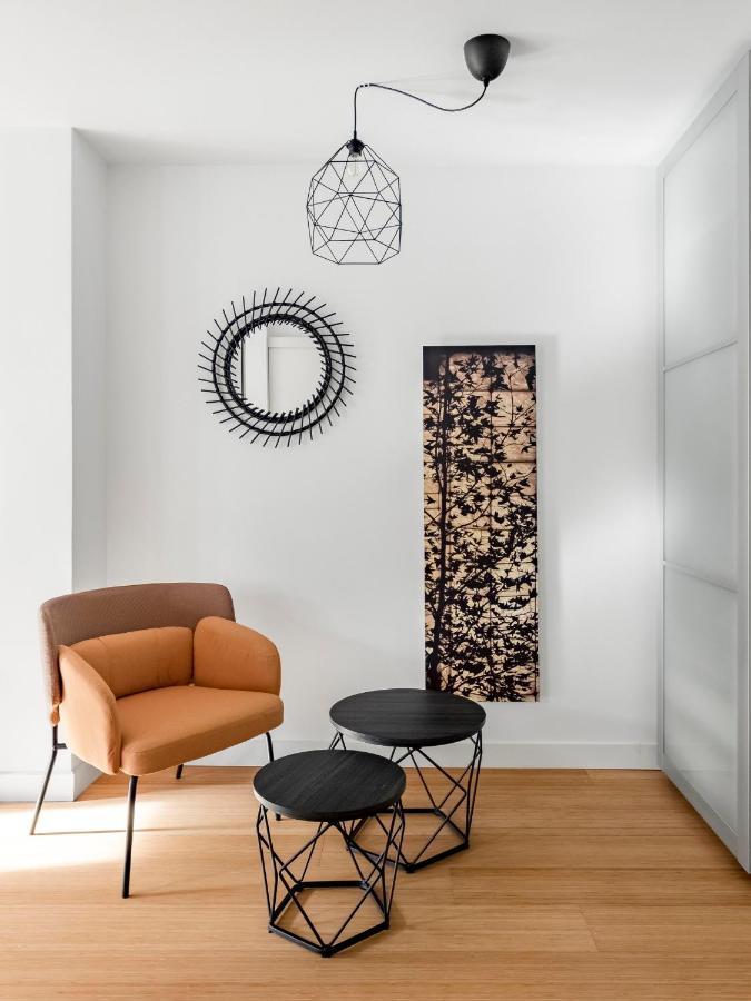 Charming Tirso De Molina III Apartment Madrid Exterior photo